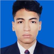 Profesor de Matemáticas y Biología imparte clases en todas las edades